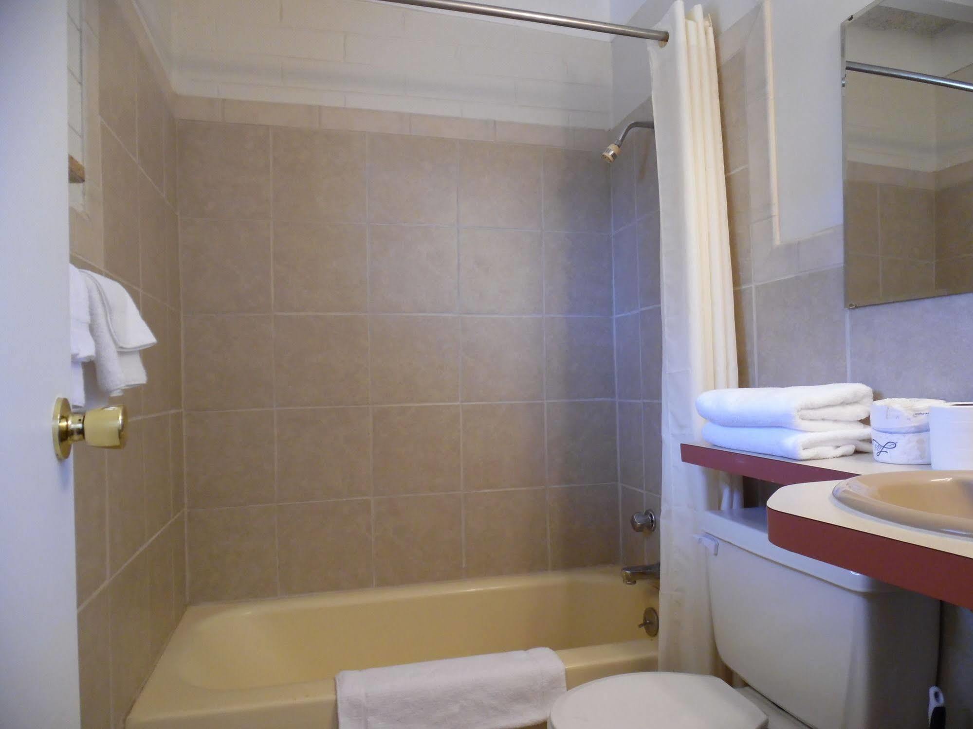 Budget Host Inn Fort Collins Kültér fotó